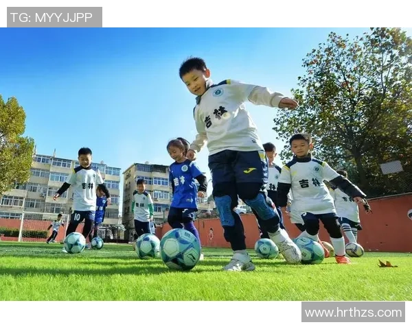 2024年度全球足球球星实力排名盘点谁才是当今绿茵场最耀眼巨星 2024年度全球足球球星实力排名盘点谁才是当今绿茵场最耀眼巨星