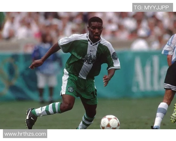 上一代足球巨星盘点 突破时代局限的传奇人物与不朽足迹 上一代足球巨星盘点 突破时代局限的传奇人物与不朽足迹