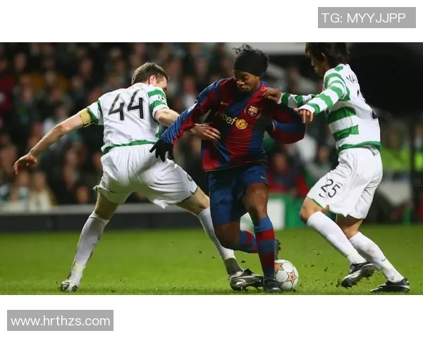 足球历史最受喜爱的球星盘点及其辉煌成就背后的故事 足球历史最受喜爱的球星盘点及其辉煌成就背后的故事